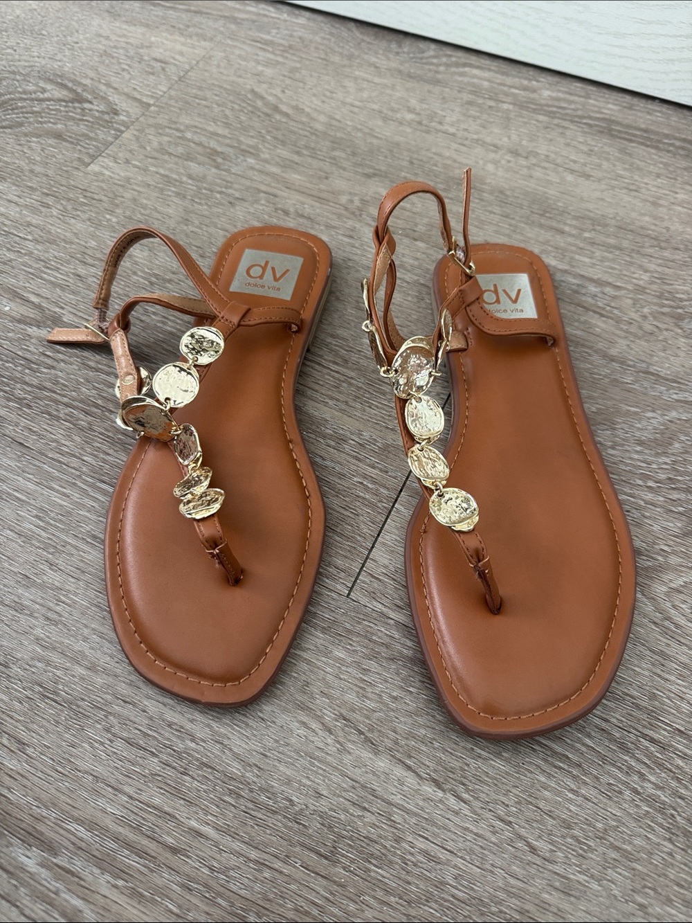 Dolce vita Sandles size 7.5